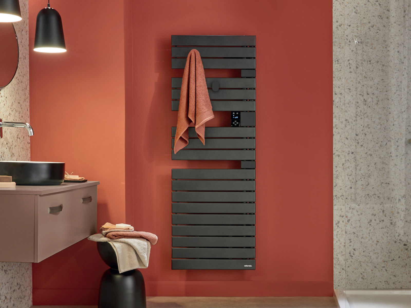 sèche-serviettes Nefertiti anthracite 1750 w 2025 amb mat droite