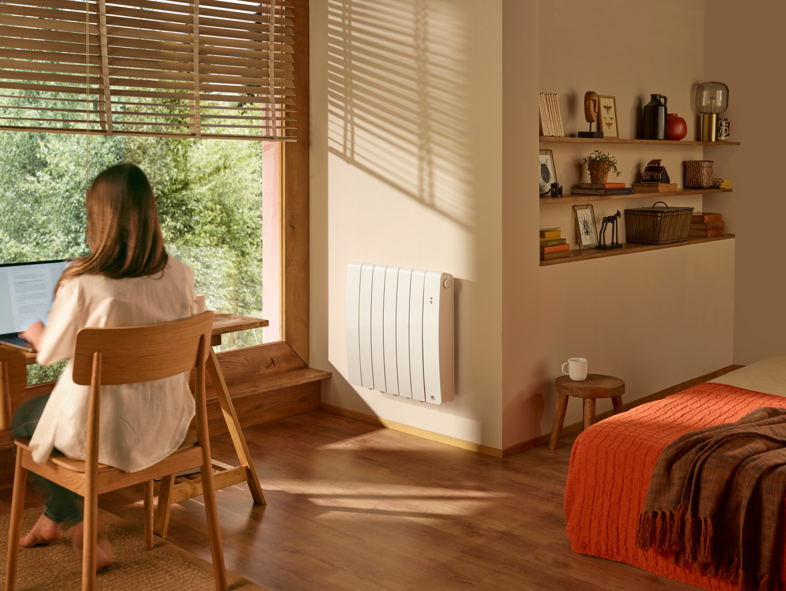 Thermor-HD_BILBAO-4-_AMB-CHAMBRE-OK-Personnage03